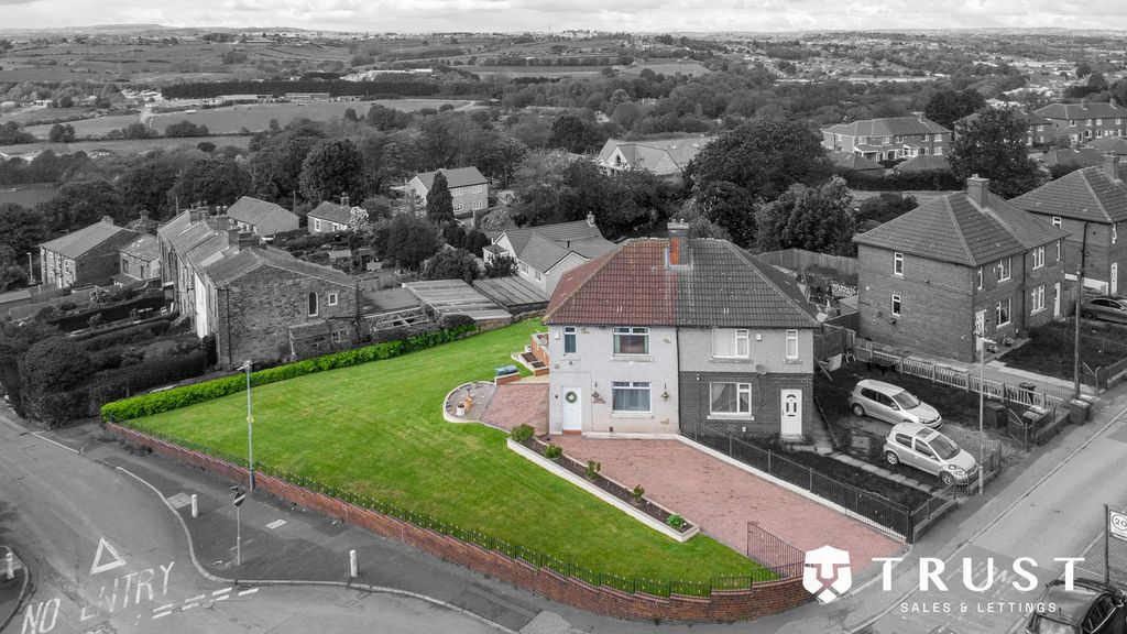 Property photo 1 of 38