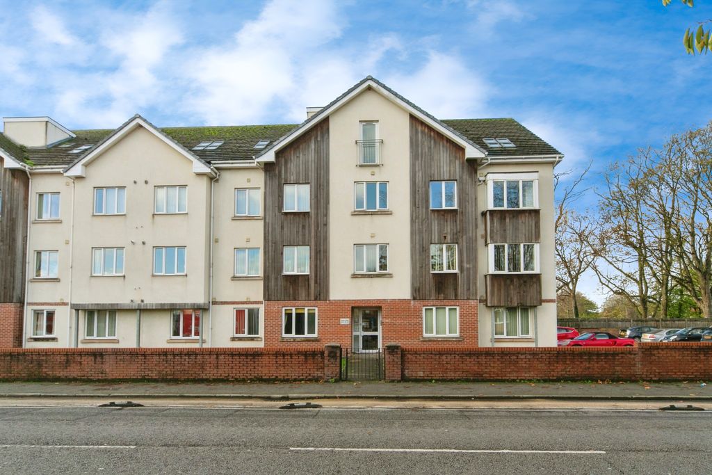 Property photo 1 of 15