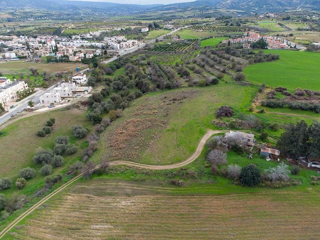 Property photo 3 of 4