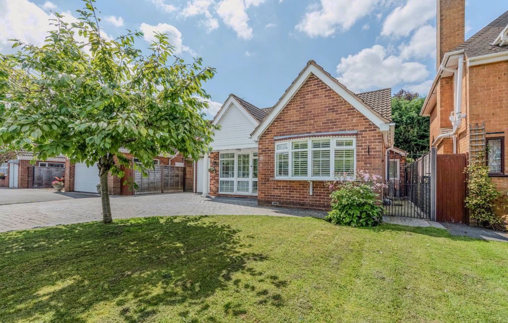 Property photo 2 of 26