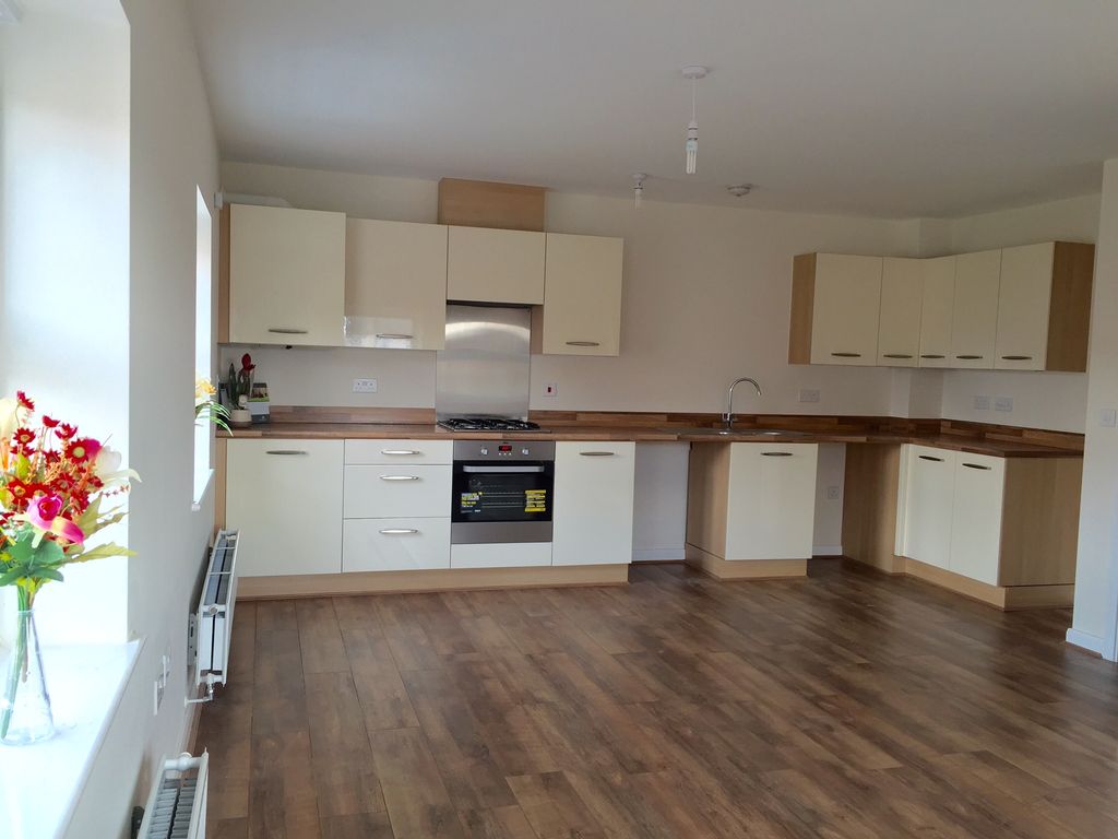 Property photo 3 of 5