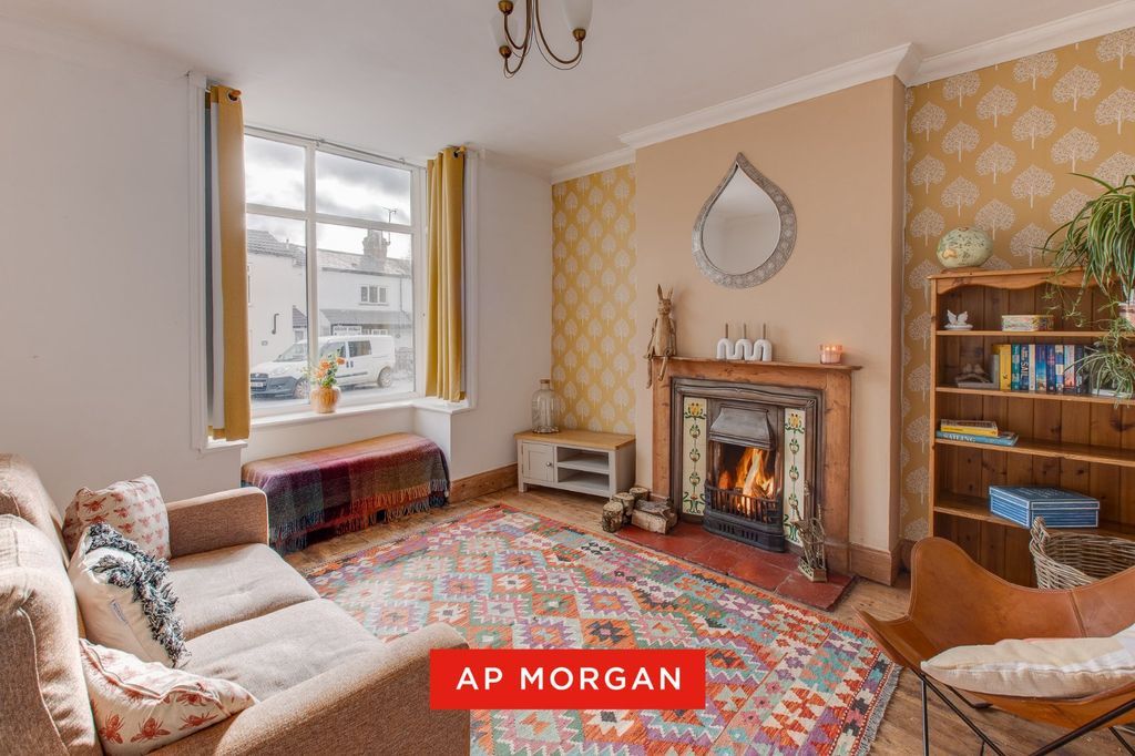 Property photo 3 of 18 Picture No. 12