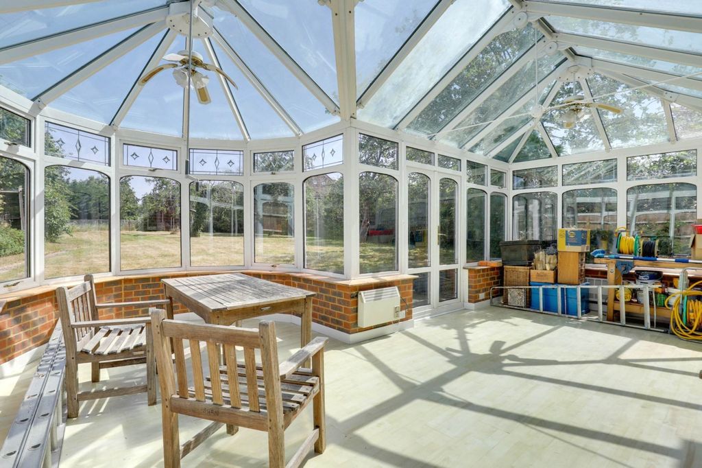 Property photo 3 of 29