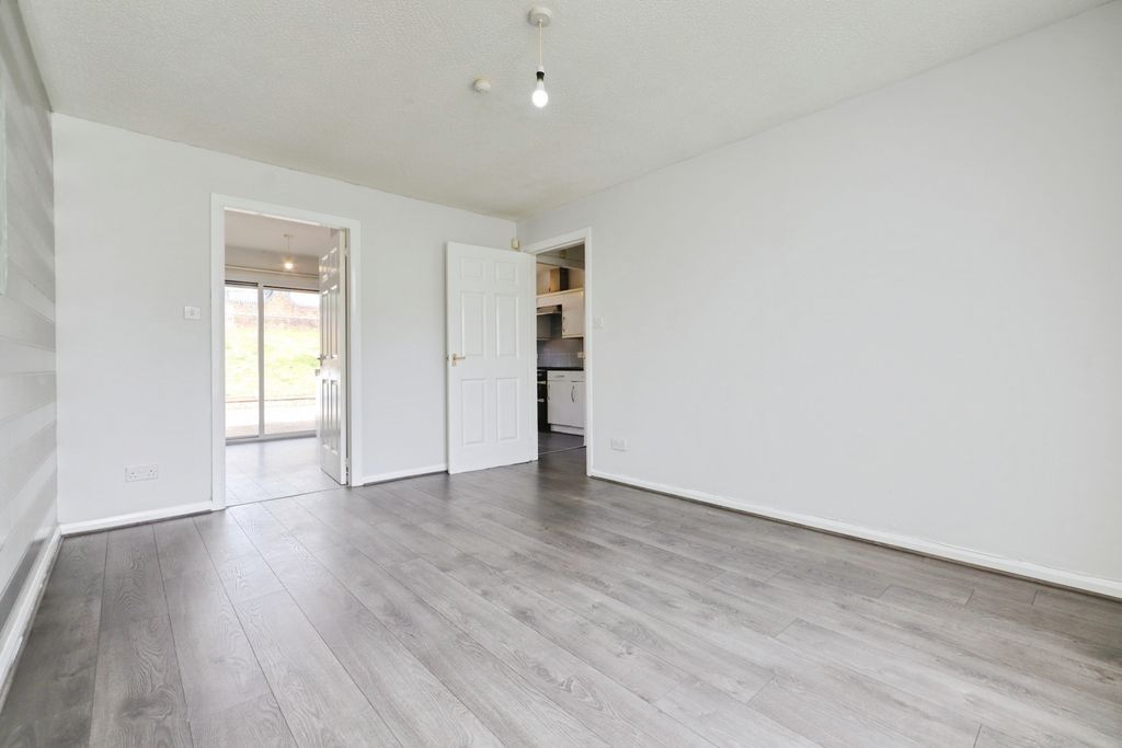 Property photo 3 of 15 Living Room