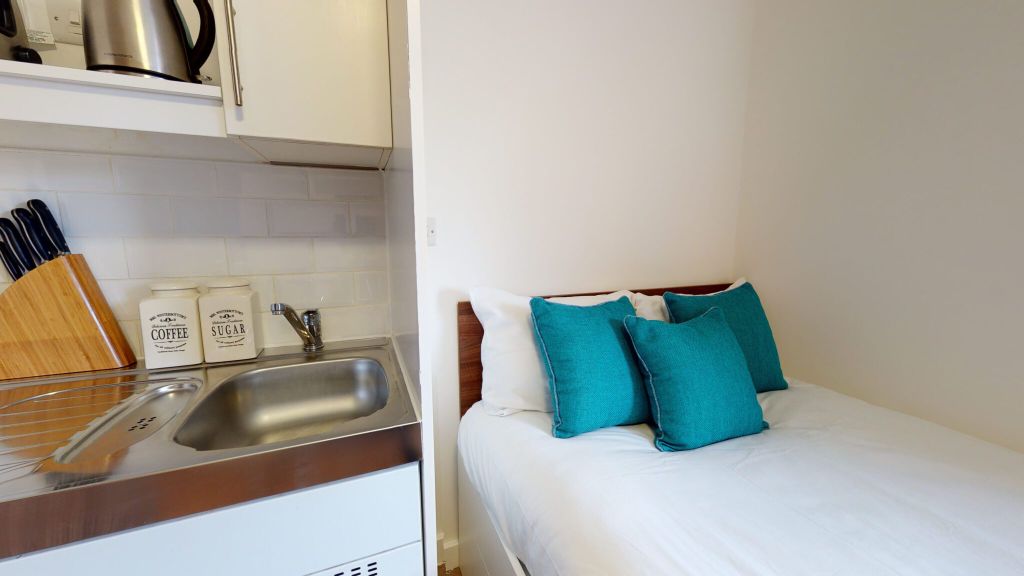 Property photo 1 of 5