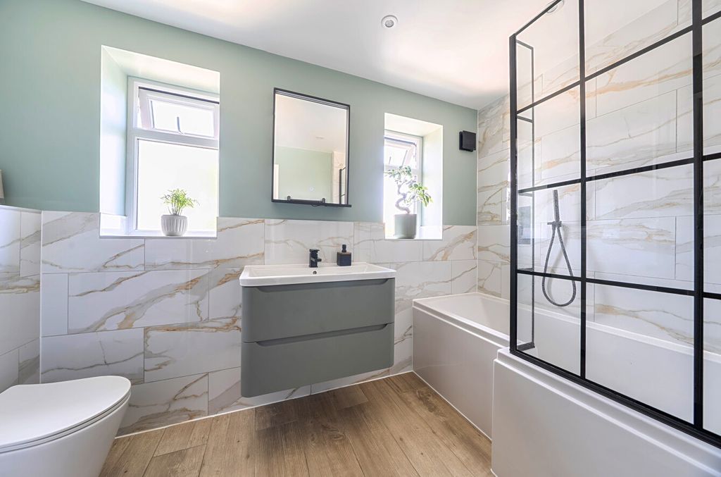 Property photo 3 of 19 1470509-11-6A2815...