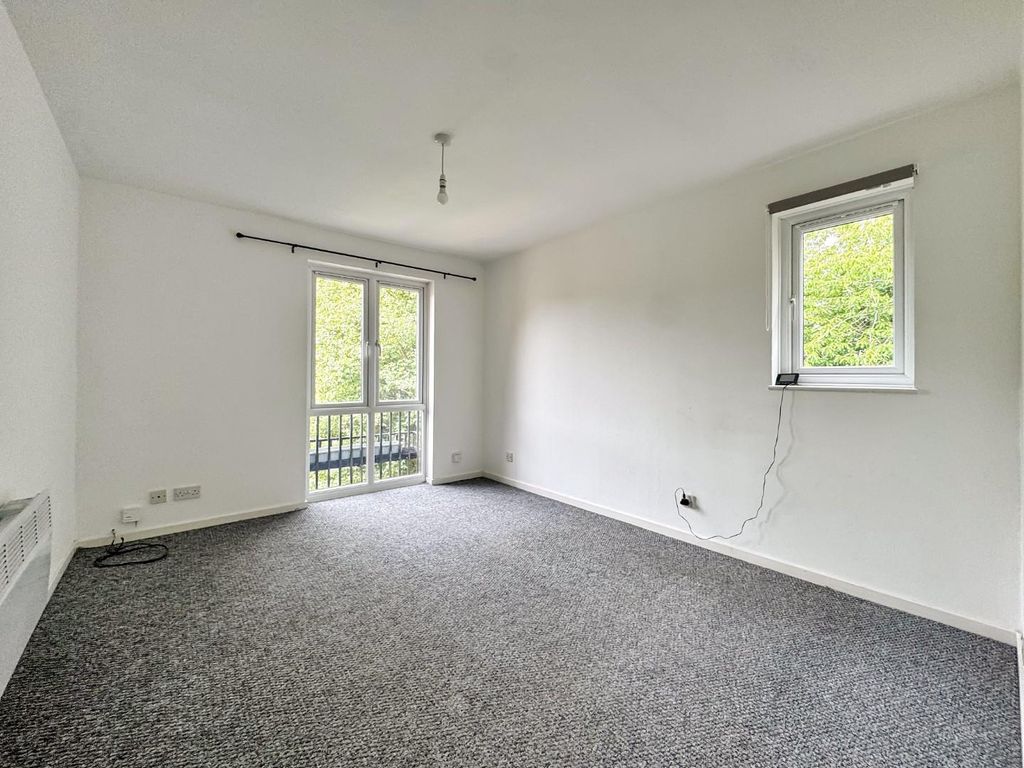 Property photo 2 of 8 1.Jpg