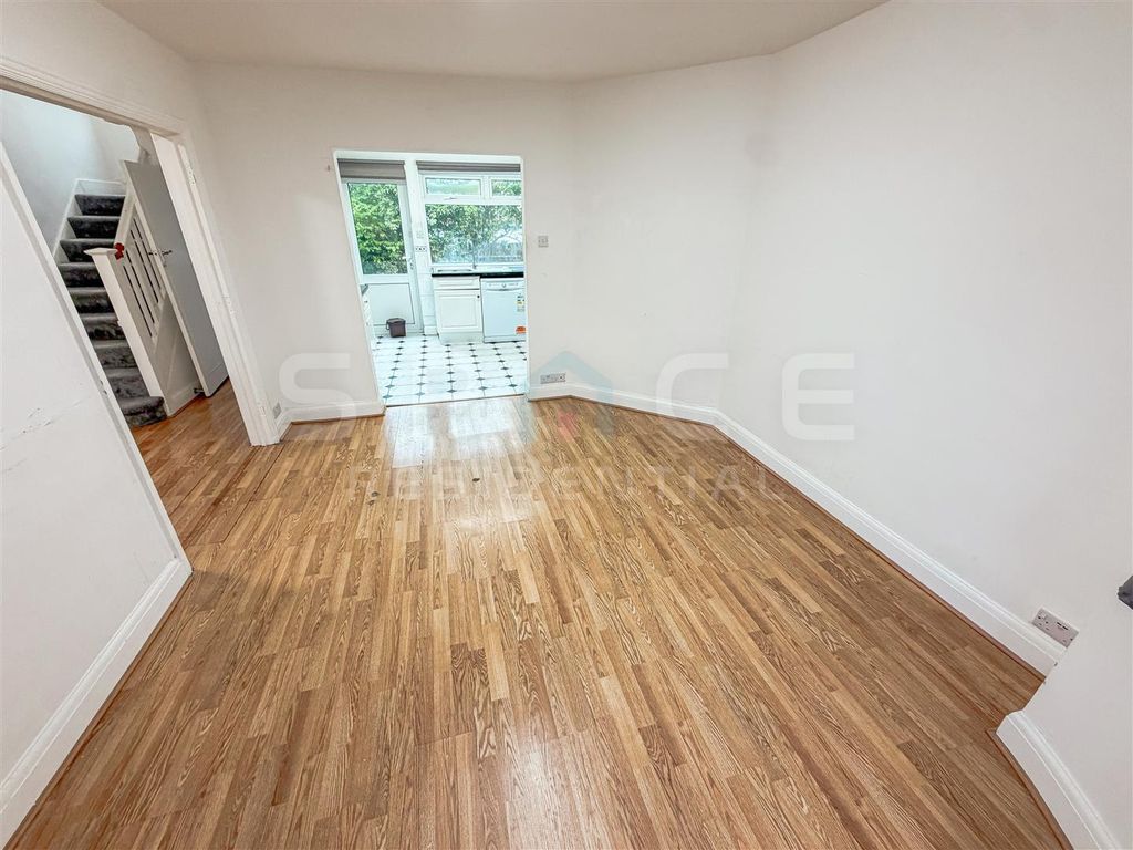 Property photo 2 of 27 88354Bf4-B753-4Dbc-B024-6E368E62Ec19-1.Jpg