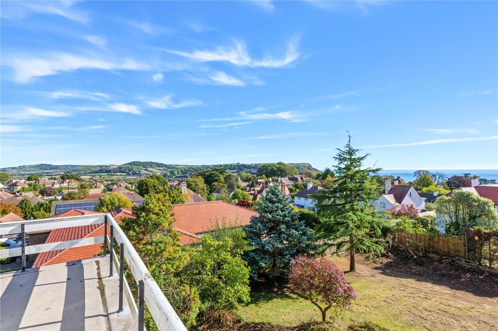 Property photo 2 of 49 Picture No. 85
