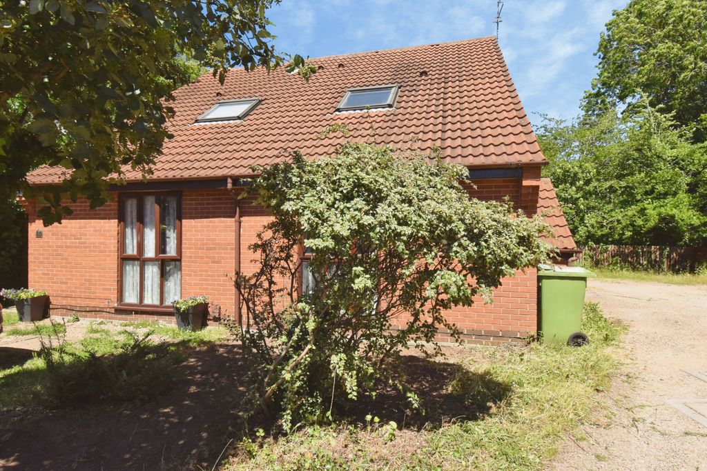 Property photo 2 of 7