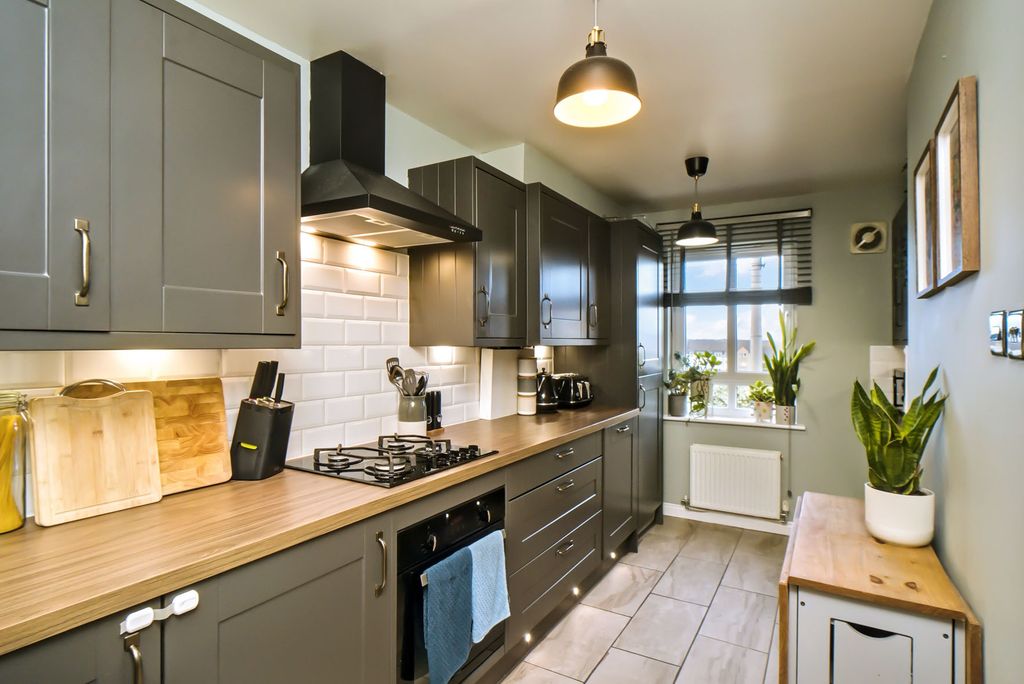 Property photo 2 of 12 Property Image 2