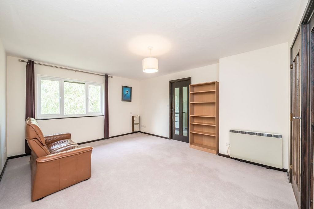 Property photo 2 of 6