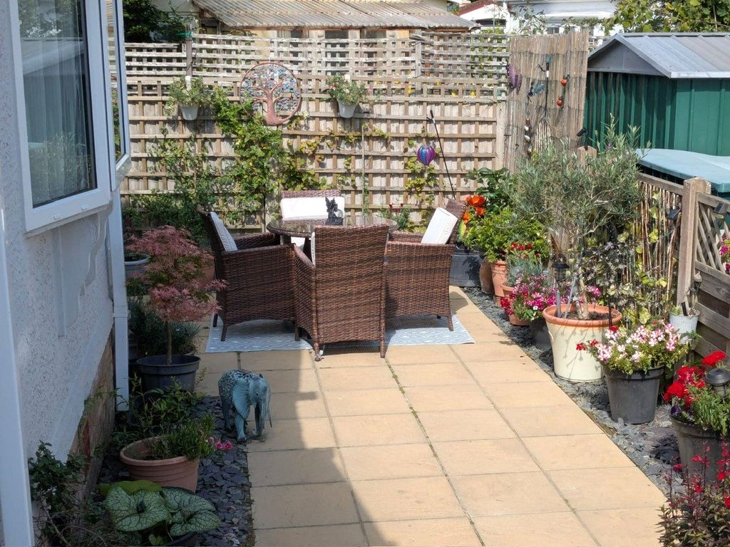 Property photo 2 of 18 Picture No. 20