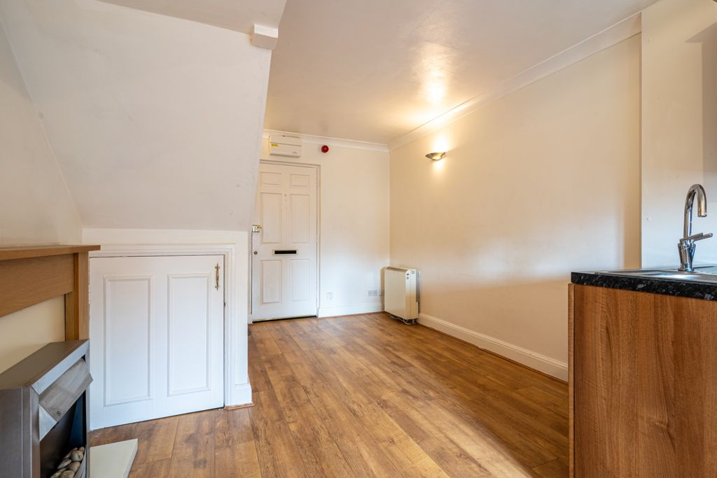 Property photo 3 of 16 5388523