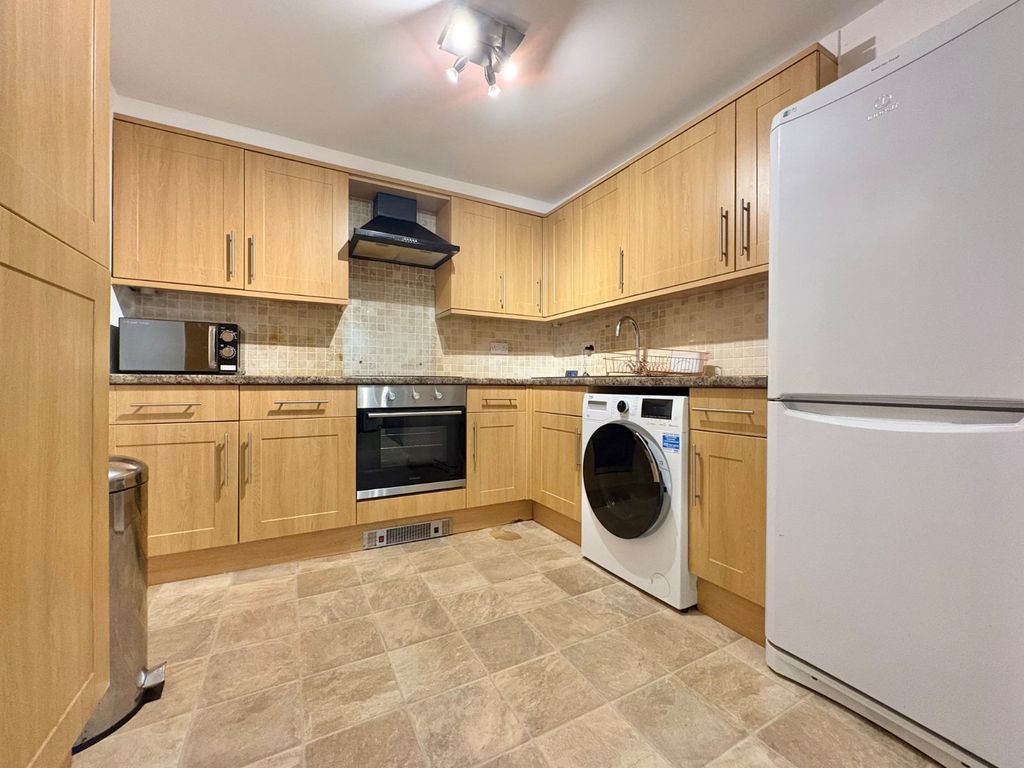 Property photo 3 of 12 Picture No. 17