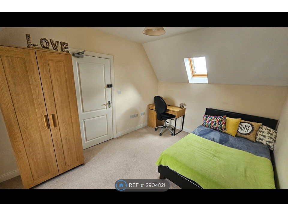 Property photo 1 of 9 Double (2nd Floor)