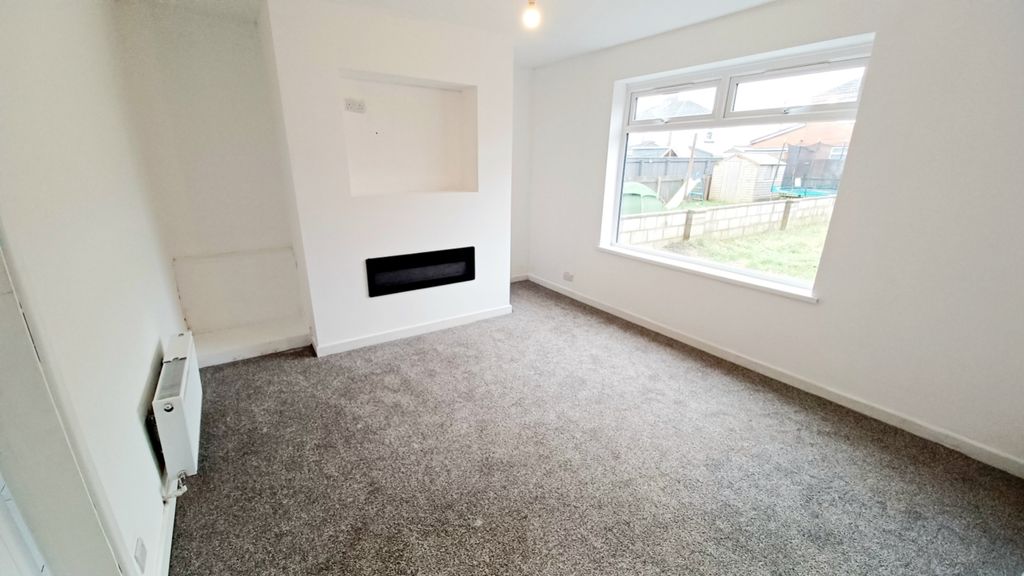 Property photo 2 of 8 Living Room