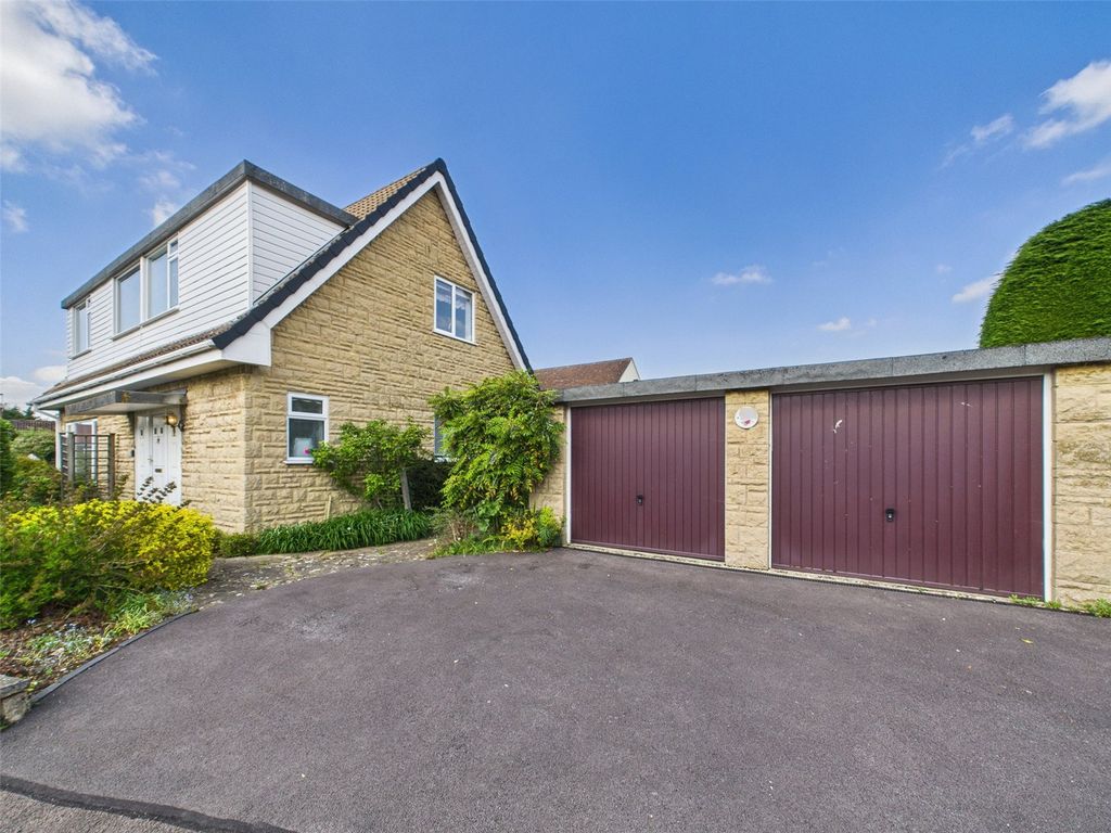 Property photo 1 of 23 Picture No. 32