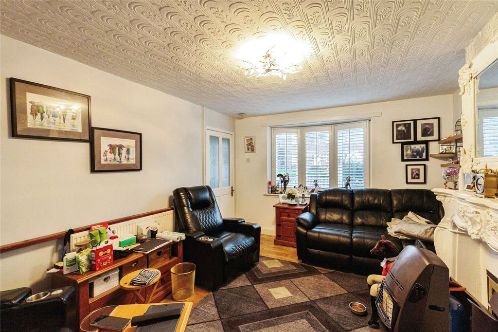 Property photo 2 of 17 Picture No. 03