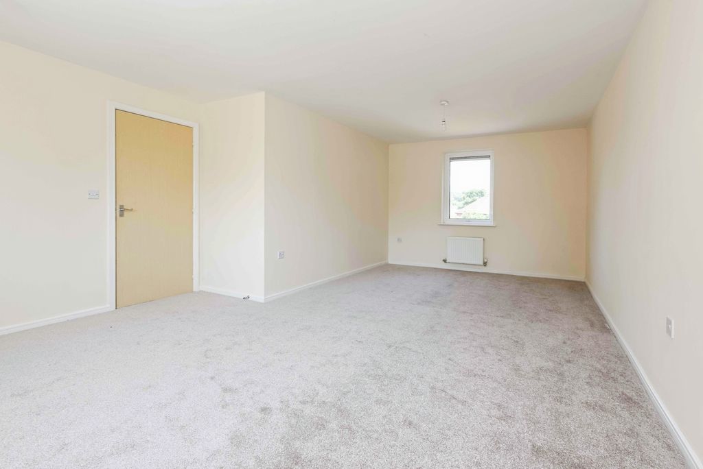 Property photo 3 of 15 Photo