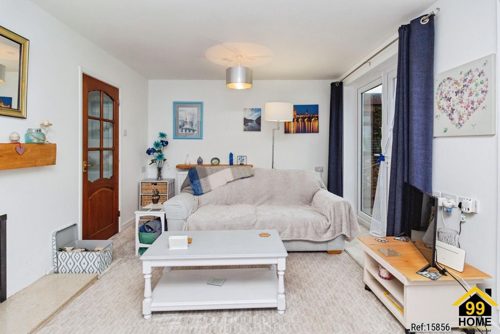 Property photo 3 of 20 Photo 2