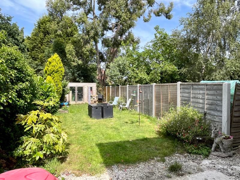 Property photo 2 of 13 Garden