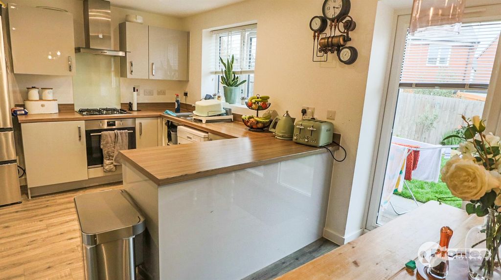 Property photo 3 of 22 Img_8252.Jpg