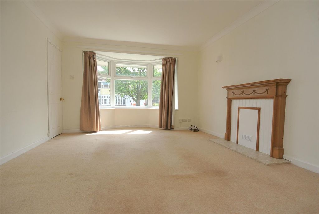 Property photo 2 of 13 Living