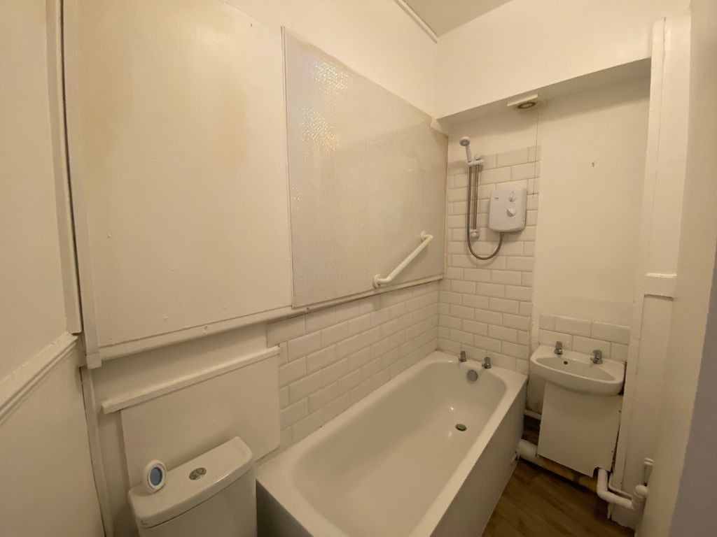 Property photo 3 of 3