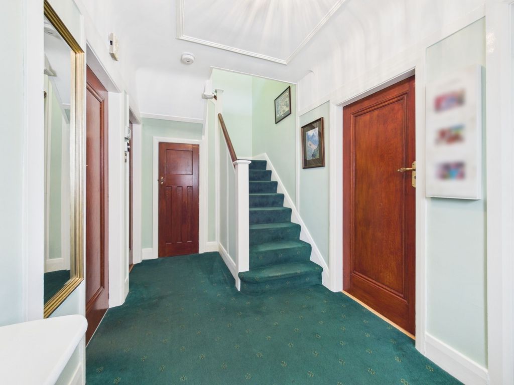 Property photo 2 of 30