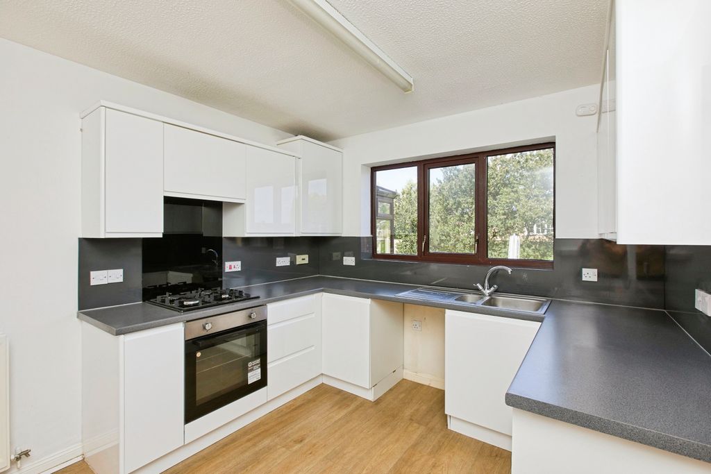 Property photo 2 of 18 Img_5708