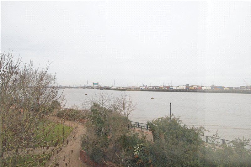 Property photo 2 of 21 Picture No. 01