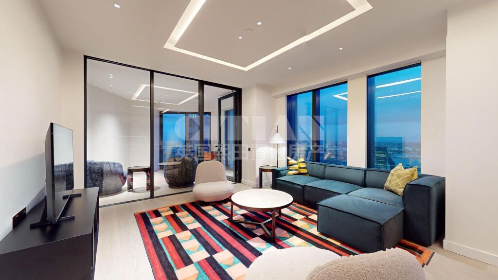 Property photo 2 of 38