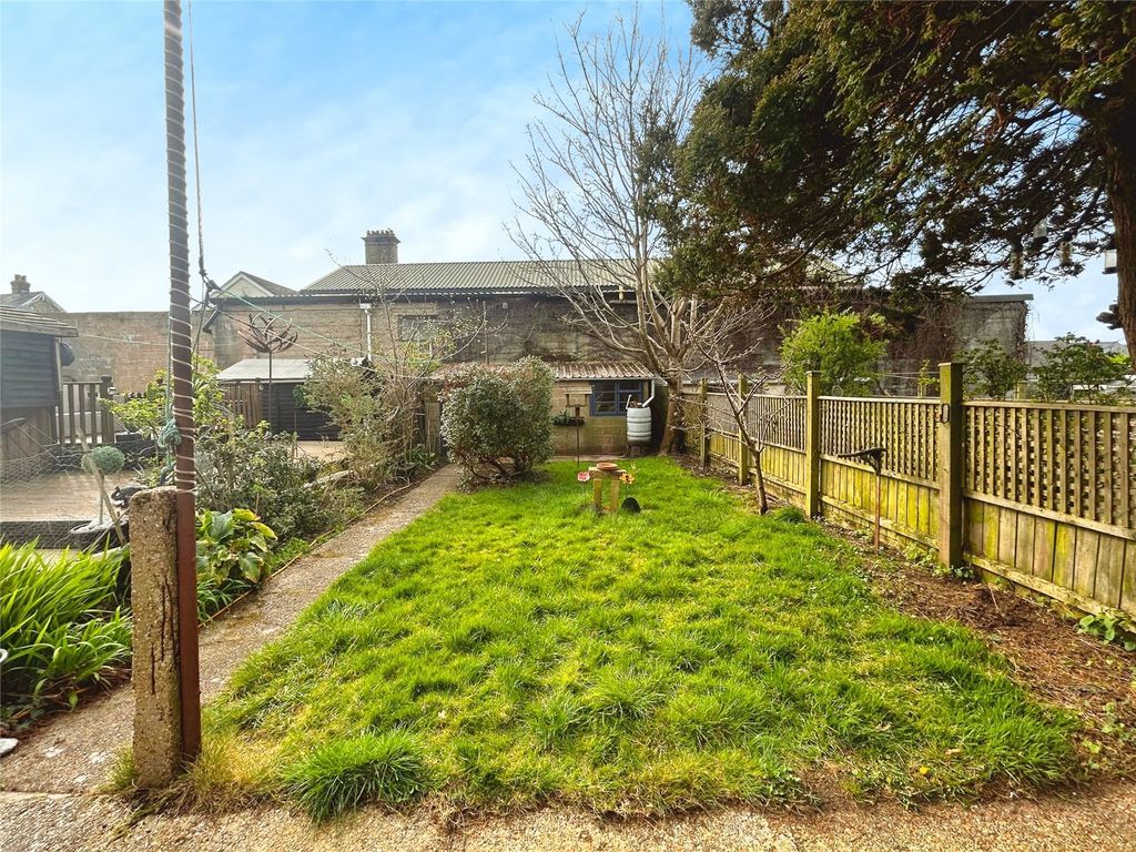Property photo 3 of 12 Picture No. 13