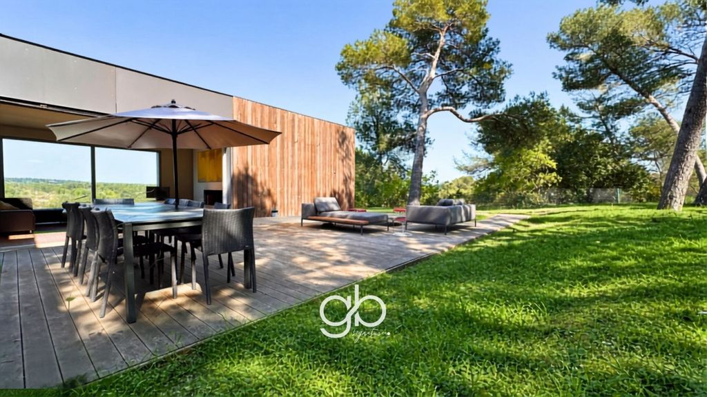 Property photo 1 of 21 Villa For Sale In Castelnau-Le-Lez - Single-Story Architect-Designed Home, 5 Suites, Pool And View