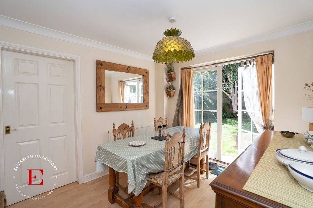 Property photo 3 of 19