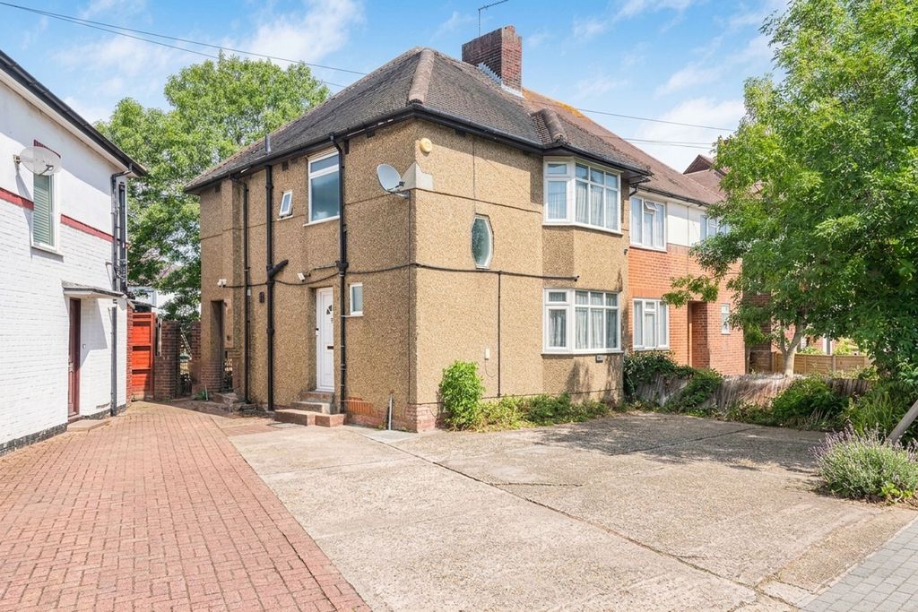 Property photo 1 of 20