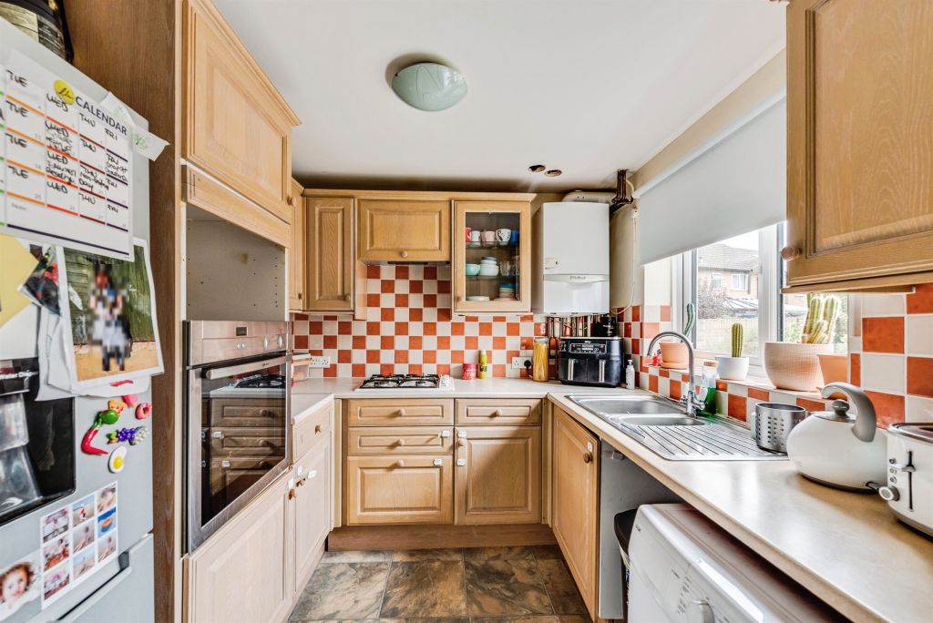 Property photo 2 of 17