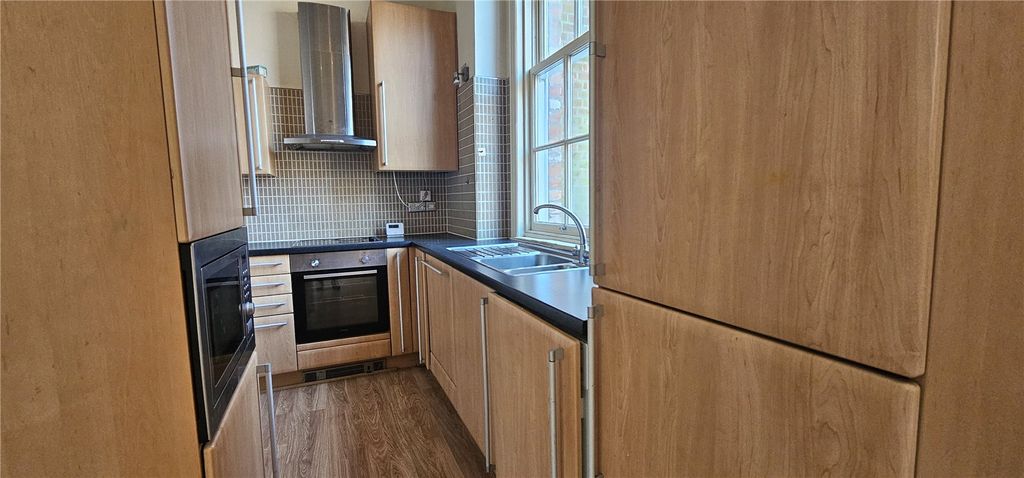 Additional image 6 of 2 bed flat for saleWinckley Square, Preston, Lancashire PR1
