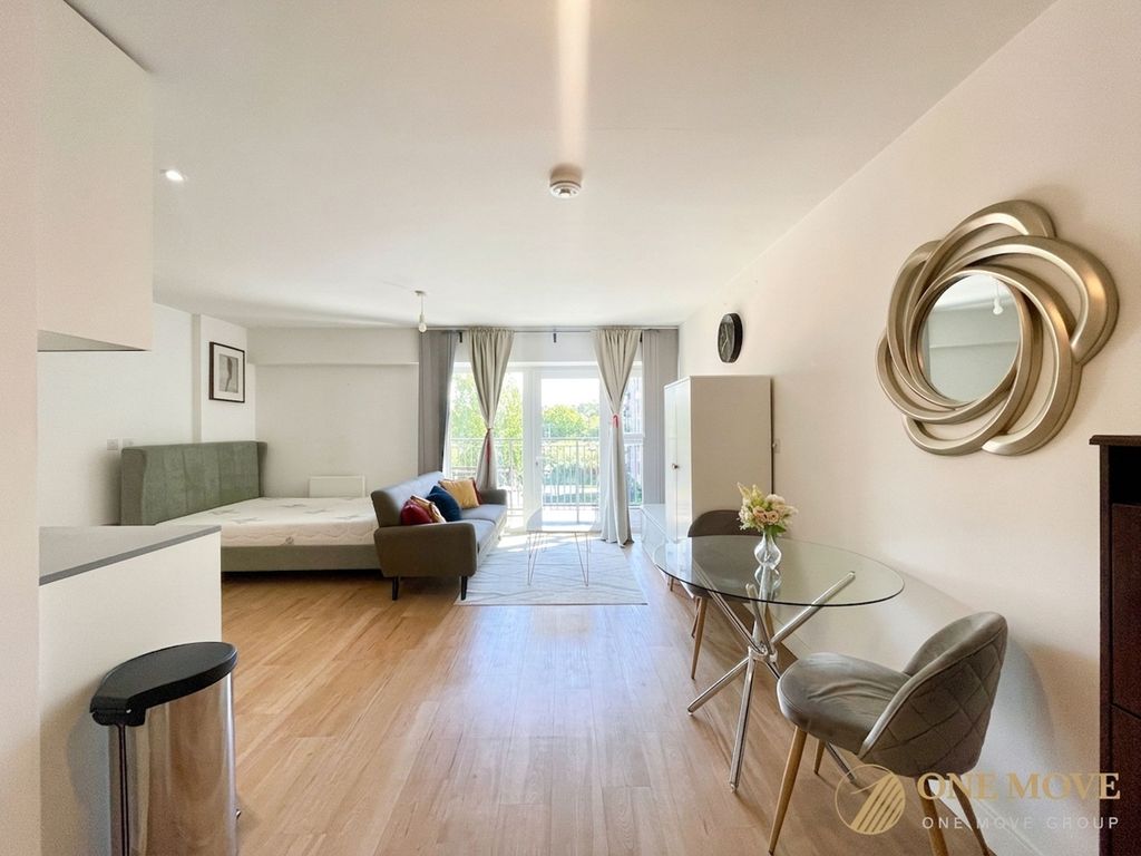 Property photo 1 of 31