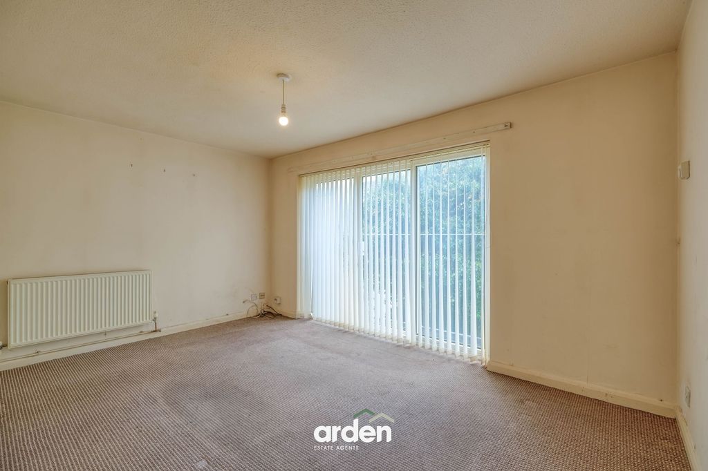 Property photo 3 of 8