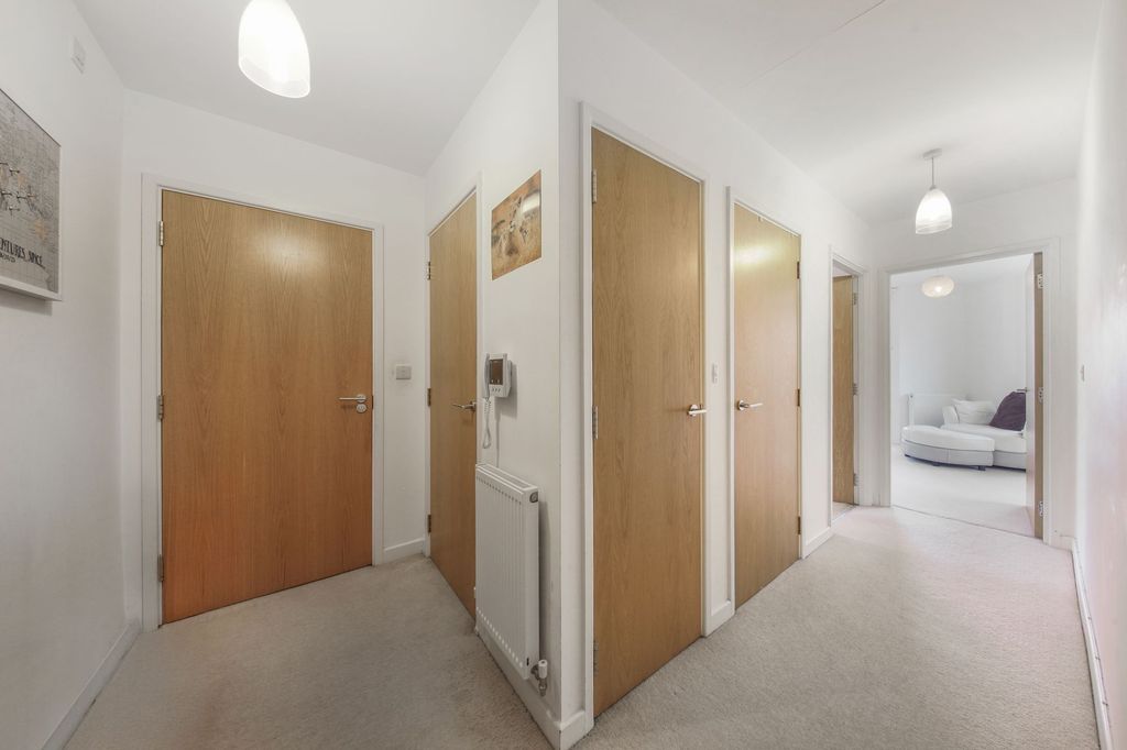 Property photo 3 of 12 Flat 6, 1 Bensham Lane - H6Hbk2Mf3Ti4I6Aytog2