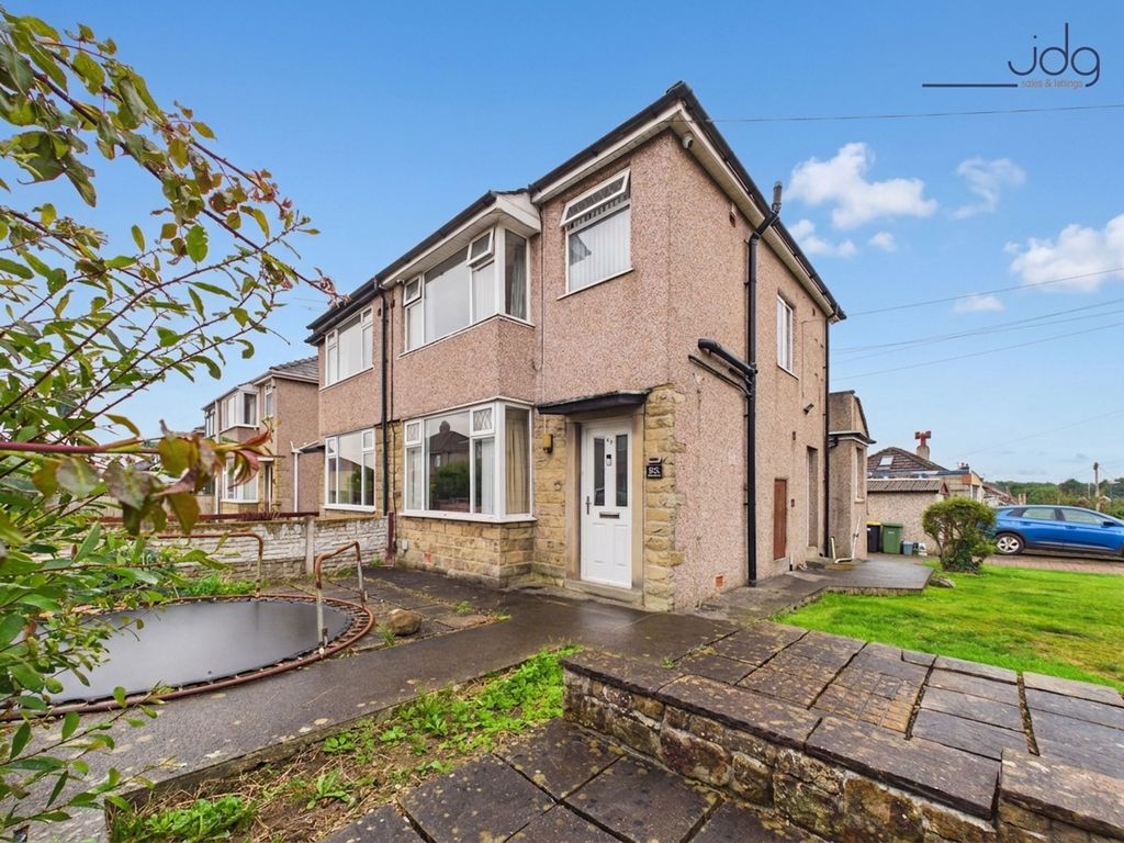 Property photo 1 of 17 Welcome To Lymm Avenue