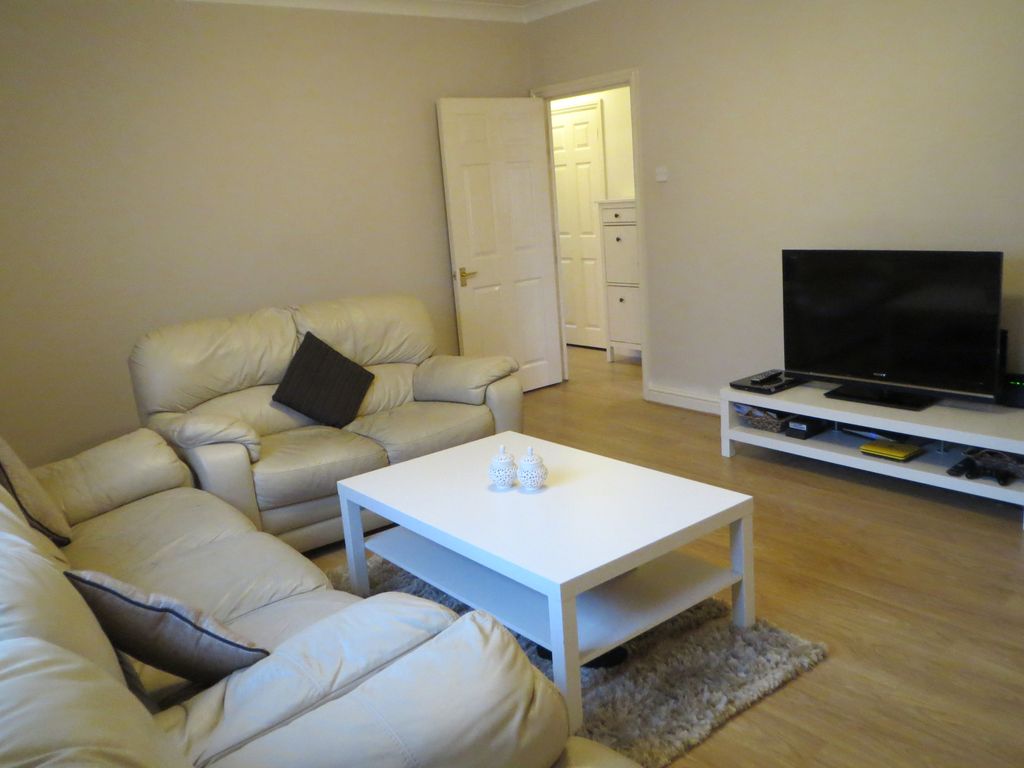 Property photo 2 of 9 Img 0403