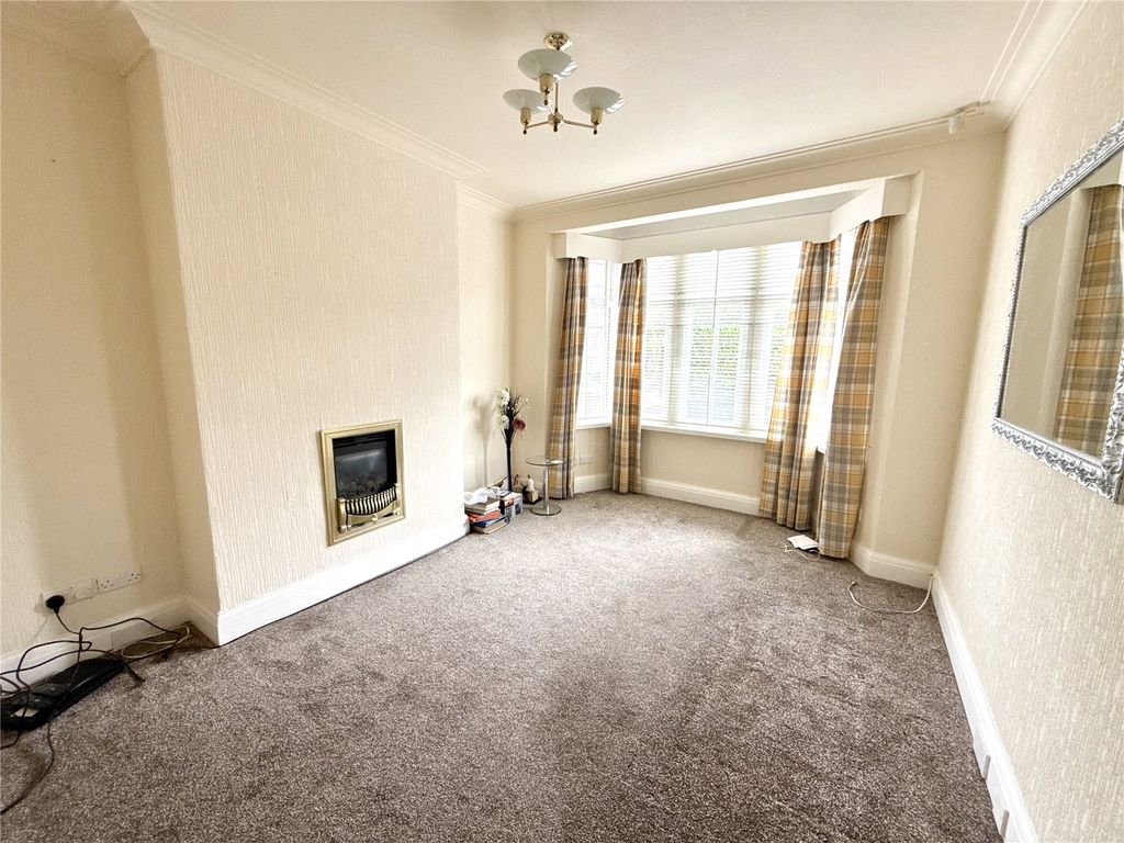 Property photo 2 of 14 Picture No. 10