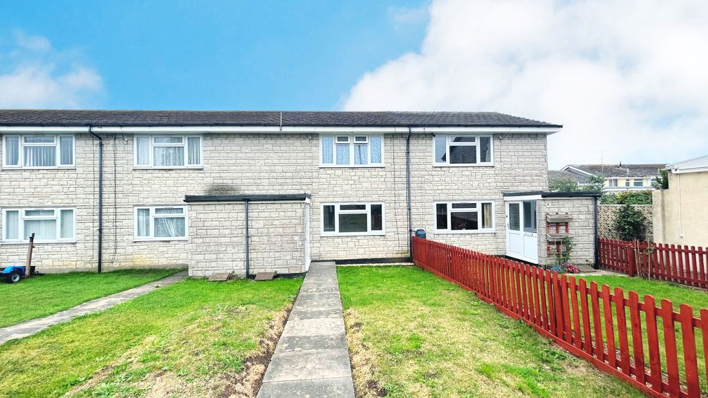 Property photo 1 of 12 Front