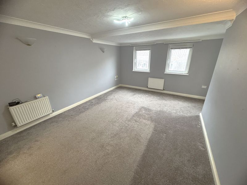 Property photo 3 of 10 Photo 1