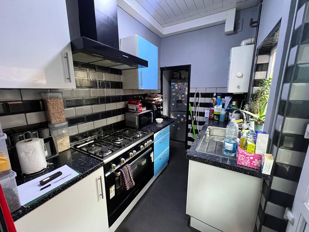 Property photo 3 of 10 Picture No. 02