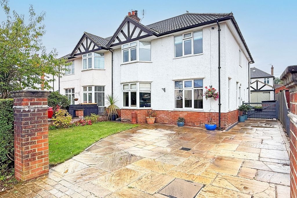 Property photo 1 of 16