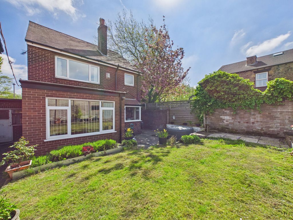 Property photo 2 of 25